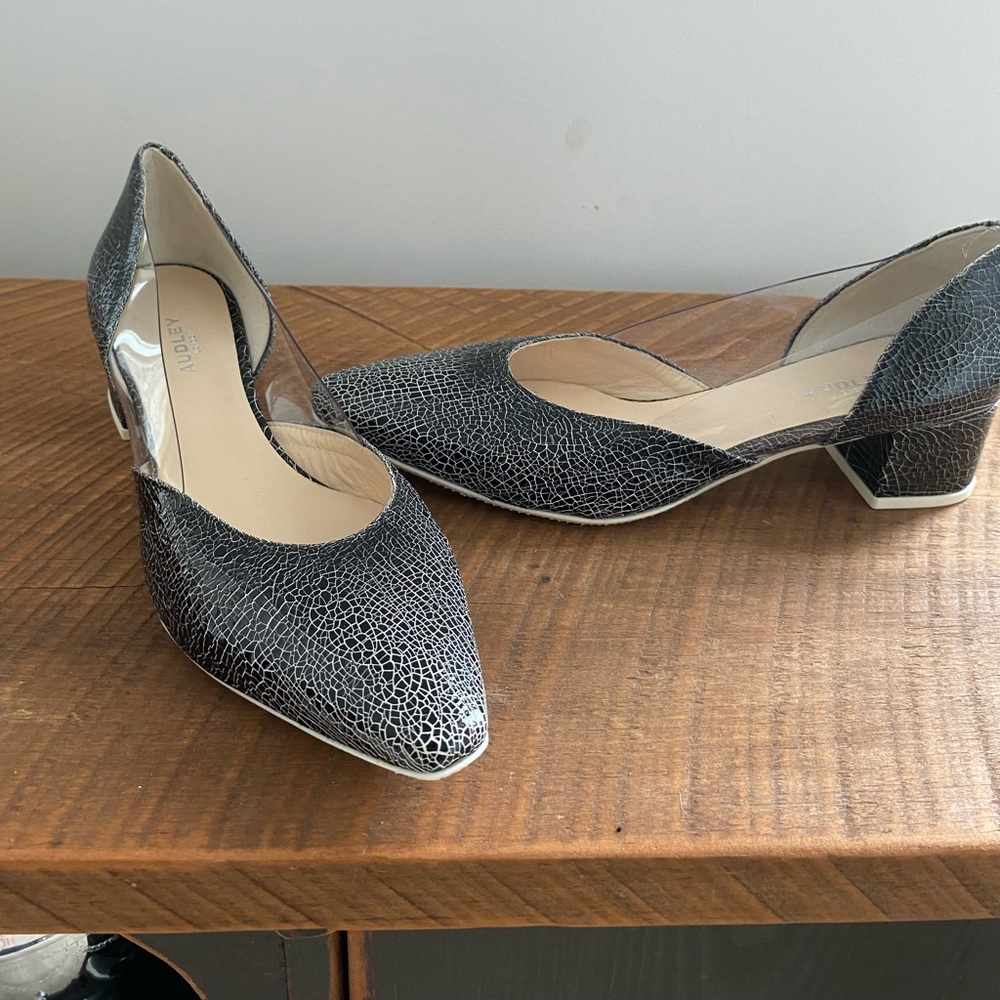 Audley  leather shoes Size 9.5 NWOT